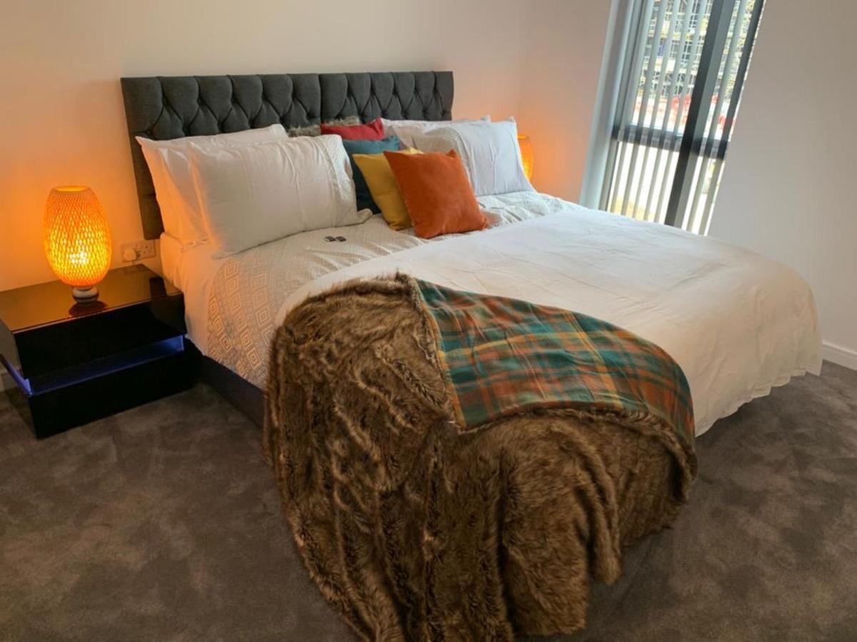 Lakeside 2 Bed Luxury Apartment No Parties No Events Early Check-In Late Check- Out Allowed West Thurrock Eksteriør bilde