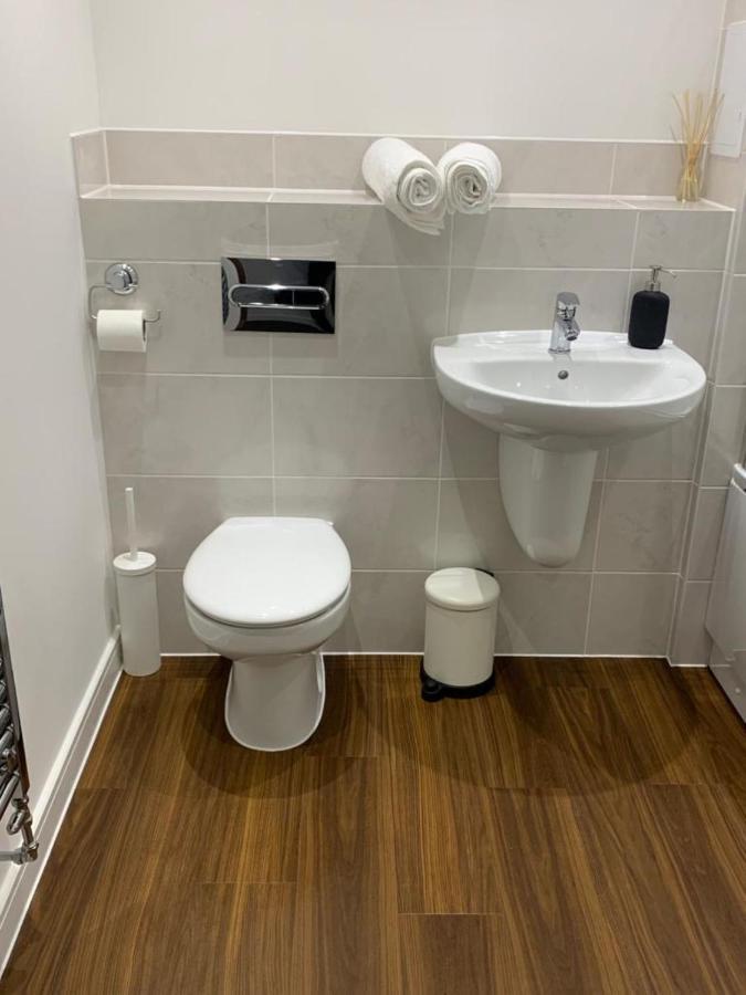 Lakeside 2 Bed Luxury Apartment No Parties No Events Early Check-In Late Check- Out Allowed West Thurrock Eksteriør bilde