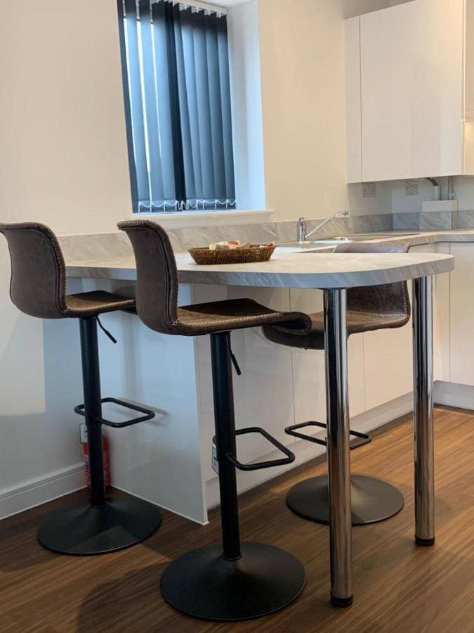 Lakeside 2 Bed Luxury Apartment No Parties No Events Early Check-In Late Check- Out Allowed West Thurrock Eksteriør bilde