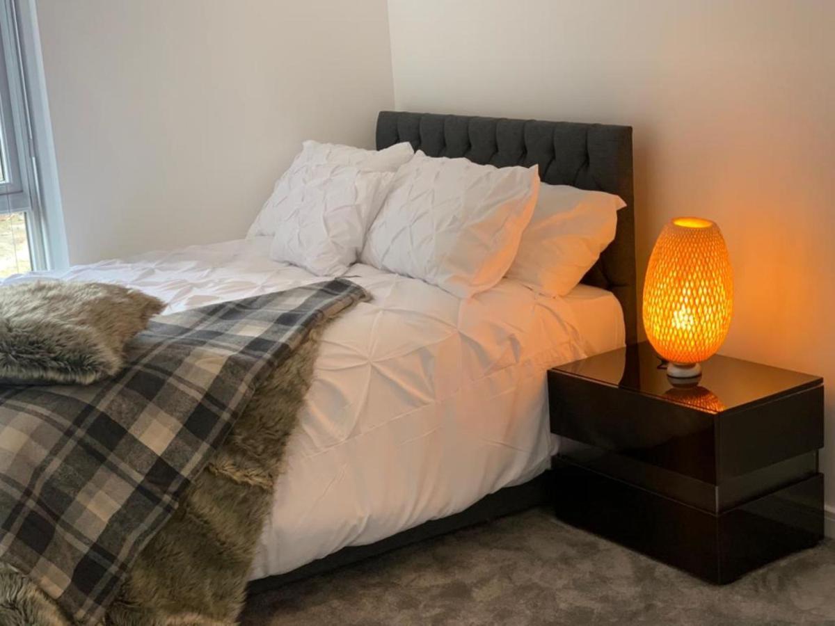 Lakeside 2 Bed Luxury Apartment No Parties No Events Early Check-In Late Check- Out Allowed West Thurrock Eksteriør bilde