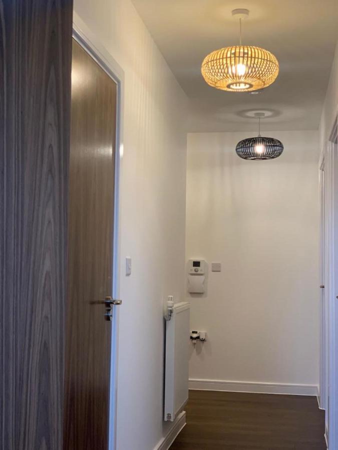 Lakeside 2 Bed Luxury Apartment No Parties No Events Early Check-In Late Check- Out Allowed West Thurrock Eksteriør bilde
