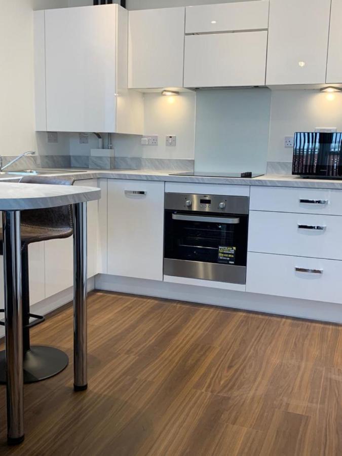 Lakeside 2 Bed Luxury Apartment No Parties No Events Early Check-In Late Check- Out Allowed West Thurrock Eksteriør bilde