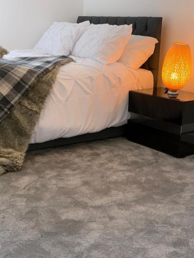 Lakeside 2 Bed Luxury Apartment No Parties No Events Early Check-In Late Check- Out Allowed West Thurrock Eksteriør bilde