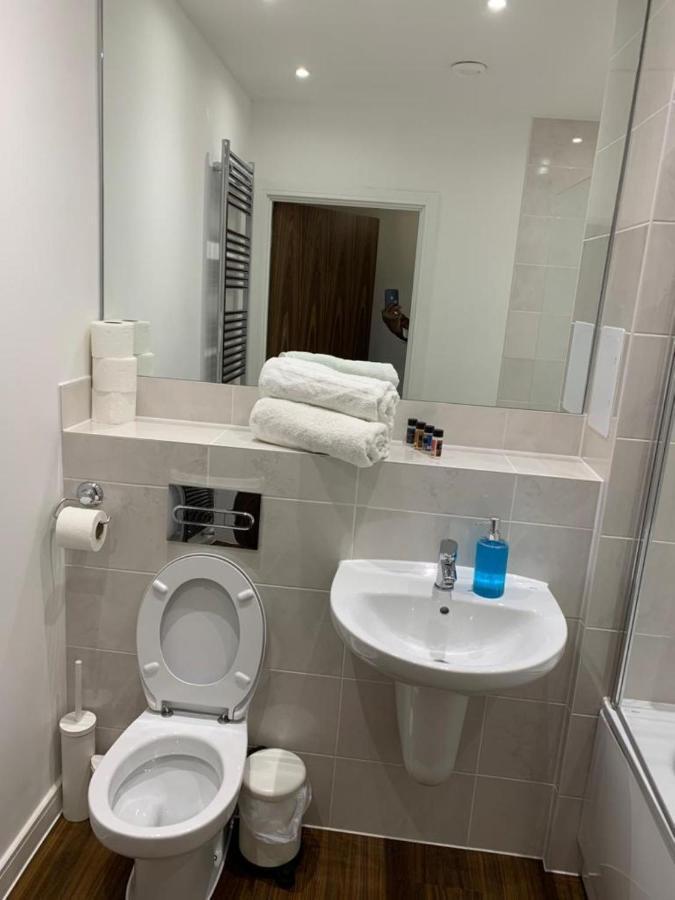 Lakeside 2 Bed Luxury Apartment No Parties No Events Early Check-In Late Check- Out Allowed West Thurrock Eksteriør bilde
