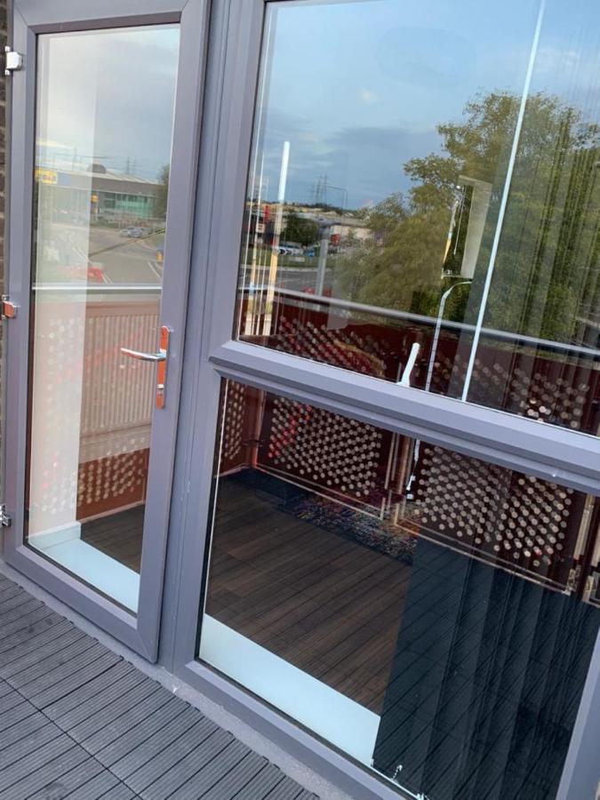Lakeside 2 Bed Luxury Apartment No Parties No Events Early Check-In Late Check- Out Allowed West Thurrock Eksteriør bilde